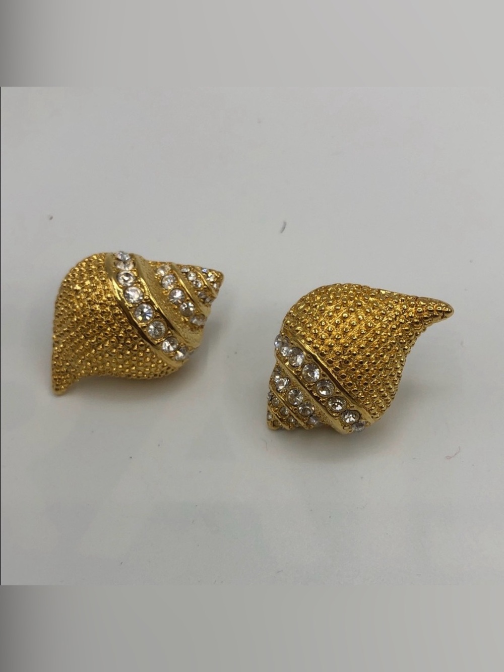 Vintage Kenneth Jay Lane (KJL) Gold Rhinestone Conch Shell Earrings